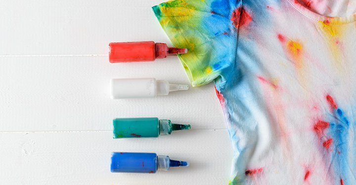 DIY Dye Your Boring Clothes With Tie-Dye At Home, Homemade Tie Dye ...