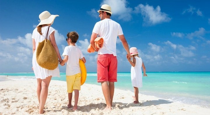 13 Instagram-Worthy Locations Across The World To Visit With Your Family 13 Instagram-Worthy Locations Across The World To Visit With Your Family