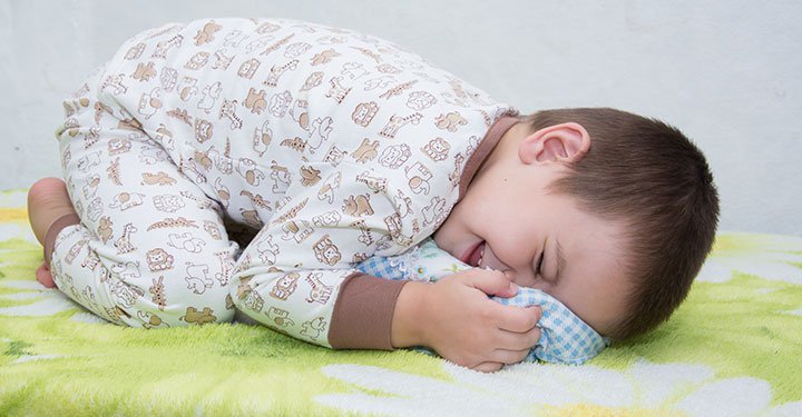 Toddler bedtime tantrums and how much sleep does a baby