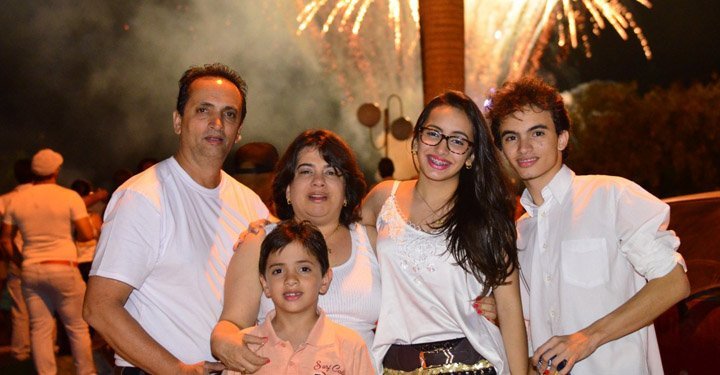 10 Things to Avoid Doing at a New Year Party with Children 10 Things to Avoid Doing at a New Year Party with Children