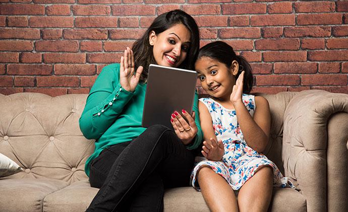 Struggling to break free from excess use of gadgets? Try these 21 effective tips to manage your screen time Struggling to break free from excess use of gadgets? Try these 21 effective tips to manage your screen time